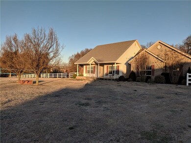 320 Lee Ann Way, Prairie Grove, AR 72753 - photo 3