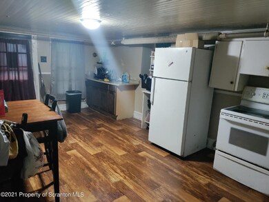 308-310 Willow St, Dunmore, PA 18512 - photo 3