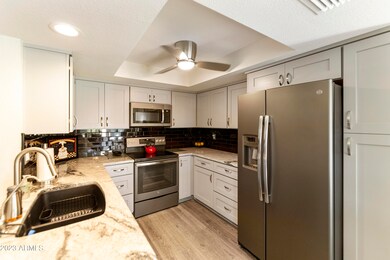 Fully Remodeled Kitchen