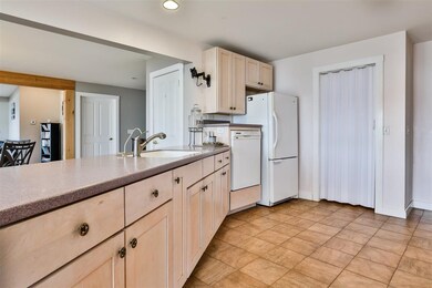 70 Conleys Grove Rd, Derry, NH 03038 - photo 6