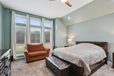 2217 Gulfstream Dr, Little Elm, TX 75068 - photo 7