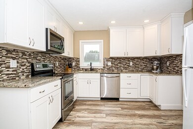 44 Phyllis St, Dracut, MA 01826 - photo 5