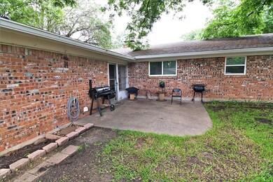 804 W Cheryl Ave, Hurst, TX 76053 - photo 5