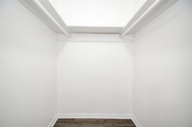 911 Byrne St unit 6, Houston, TX 77009 - photo 7