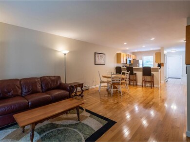 187 Juniper Dr, South Burlington, VT 05403 - photo 2