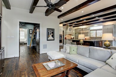 219 W 10th St, Houston, TX 77008 - photo 6