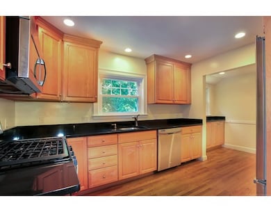 44 Pine Ridge Rd, Wellesley Hills, MA 02481 - photo 5