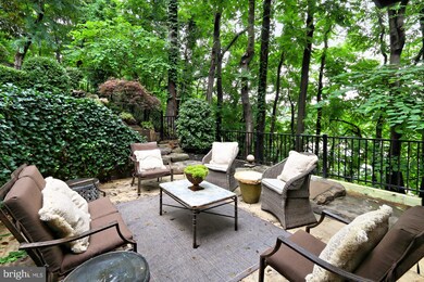 380 Myrtle Place, Occoquan, VA 22192 - photo 3