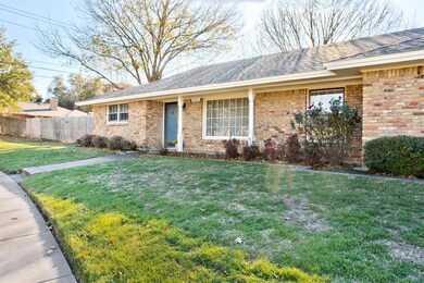 606 S Ridgeway Dr, Cleburne, TX 76033 - photo 3