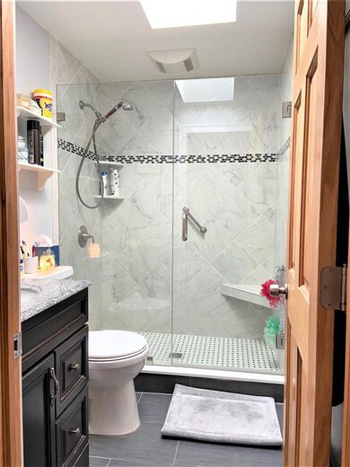 564 Winter St, Claremont, NH 03743 - photo 5