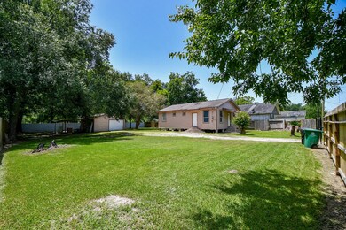 3910 Hurley St, Houston, TX 77093 - photo 5