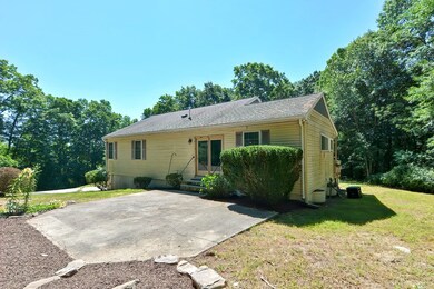 21 Douglas Rd, Webster, MA 01570 - photo 5