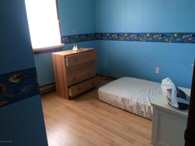 557 Bumble Bee Way, Tobyhanna, PA 18466 - photo 6