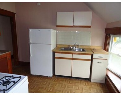 275 Middle St unit 2, Fall River, MA 02724 - photo 5