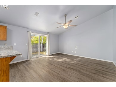 468 Merlee Cir, Eagle Point, OR 97524 - photo 6