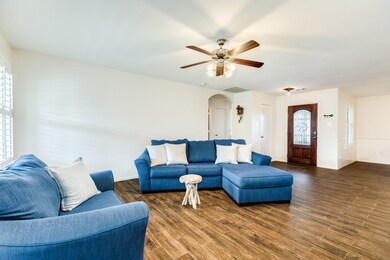 374 De Coster Blvd, Alvin, TX 77511 - photo 5