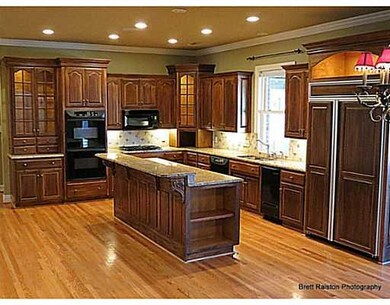 Kitchen. Lots of counter and cabinet space plus an