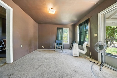 17789 Peterson Ln, Redding, CA 96003 - photo 4