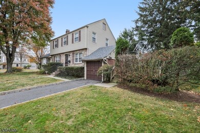 52 Surrey Ln, Tenafly, NJ 07670 - photo 5