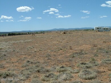 1575 W Antelope Cir, Paulden, AZ 86334 - photo 7
