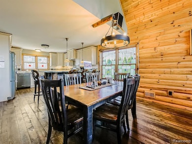 5175 Parview Dr, Village of Clarkston, MI 48346 - photo 7