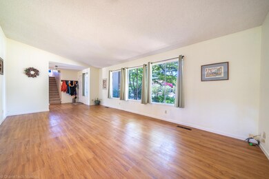 2413 Carnelian Way-10