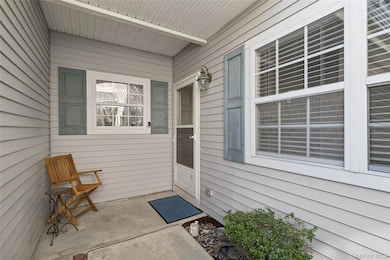 546 Highland Ct, Moriches, NY 11955 - photo 5