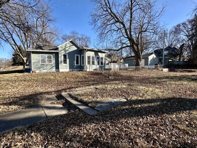 200 W Sheridan Ave, Shenandoah, IA 51601 - photo 4