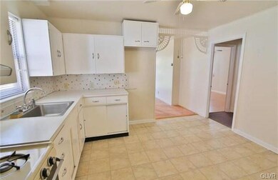 1012 N 17th St, Allentown, PA 18104 - photo 5