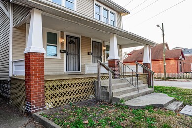827 Sullivant Av 004