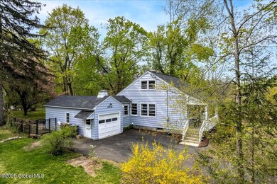 61 Mccormack Rd, Slingerlands, NY 12159 - photo 3