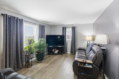 2610 Spaatz Ave, Columbus, OH 43204 - photo 2