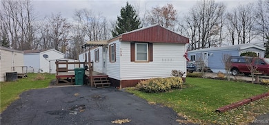 6763 Minnick Rd unit 173, Lockport, NY 14094 - photo 2