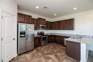 005-photo-kitchen-5875083