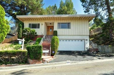 3868 Sherwood Place
