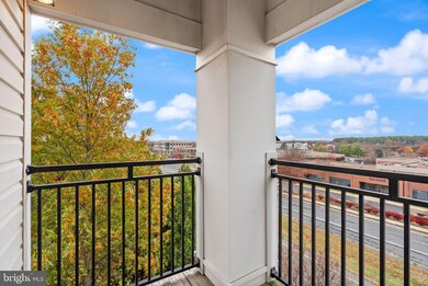 3840 Lightfoot St unit 449, Chantilly, VA 20151 - photo 2