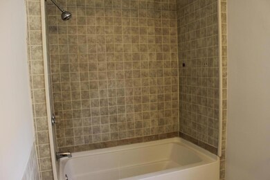 438 S Eureka Ave, Columbus, OH 43204 - photo 7