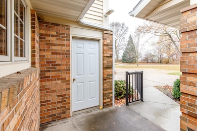 2116 Ironwood Ct, Ames, IA 50014 - photo 2