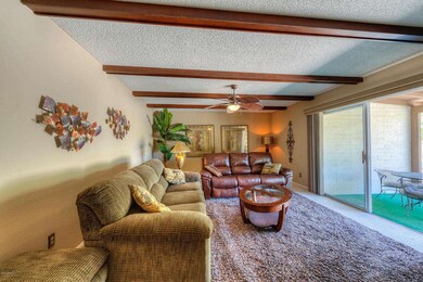 006_Family Room