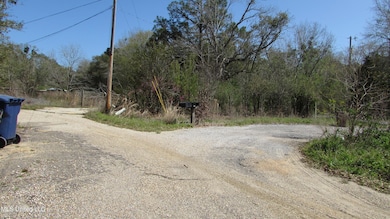 10086 Hutter Rd, Gulfport, MS 39503 - photo 3