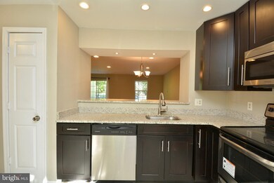 6828 Amber Hill Ct, District Heights, MD 20747 - photo 6