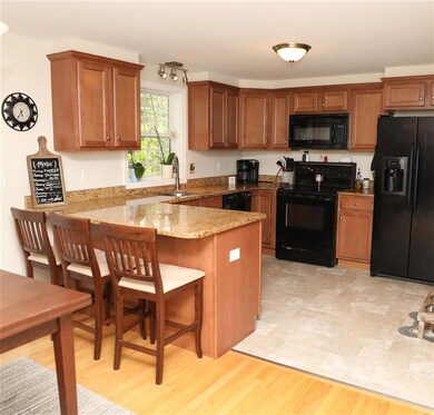 51B Windham Rd, Hudson, NH 03051 - photo 6