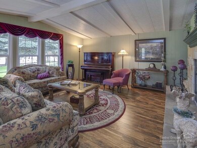 64847 Grande Loop, Bend, OR 97701 - photo 6