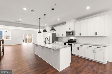 10011 American Pharoah Ln unit B, Laurel, MD 20723 - photo 7