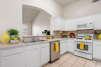 216 Lago Grande Dr, Horizon City, TX 79928 - photo 7