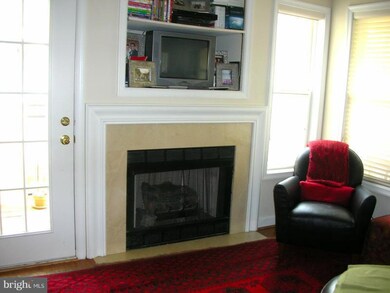 1321 N Adams Ct unit 406, Arlington, VA 22201 - photo 5