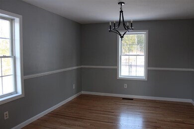 11 Van Buren Cir, Goffstown, NH 03045 - photo 7
