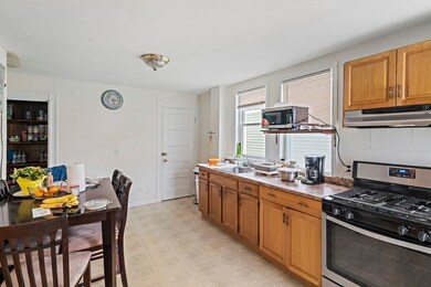 105 Walnut St unit 3, Somerville, MA 02145 - photo 3