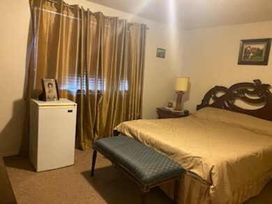 272 E Haverhill St unit 16, Lawrence, MA 01841 - photo 7