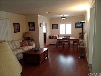 Living room / dining area
